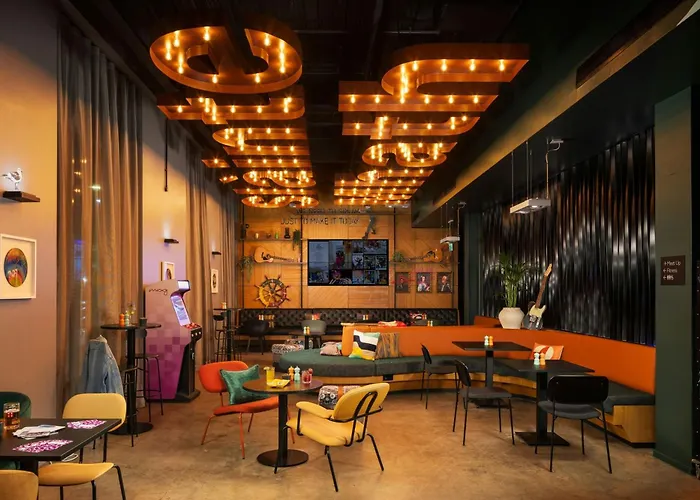 Moxy Merchant Hotel