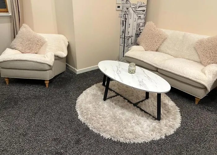 - Sleeps 2 & Freeparking During Weekend