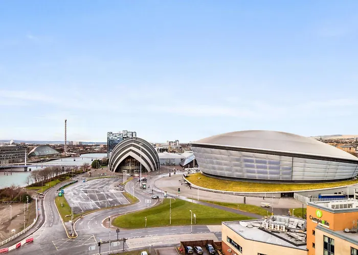 Radisson Red Hotel, 4*