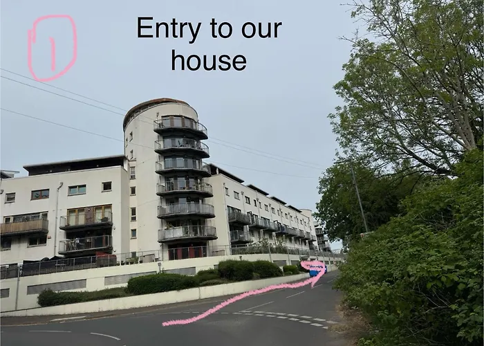 23 Lochburn Gardens - Carz 民宿 *