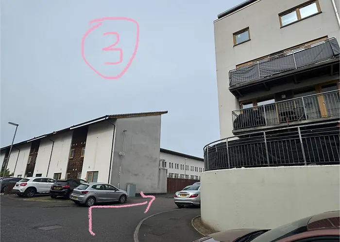 民宿 23 Lochburn Gardens - Carz 格拉斯哥