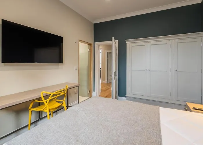 아파트 3br Gem West End Walk To Uni Parking