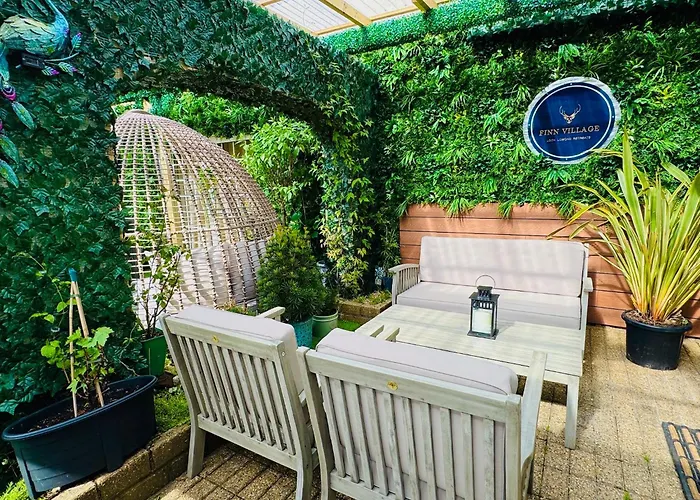 Finn Village - Loch Lomond - The Jungle With A Private Hot Tub Гостевой дом Драймен