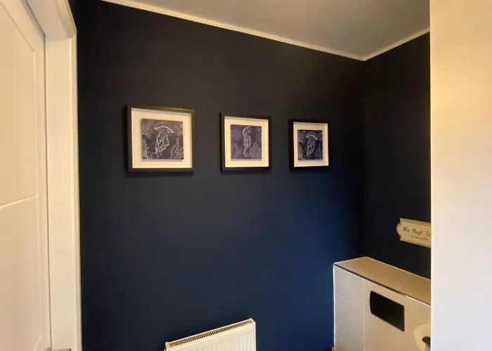 Entire Spacious 3-bed Family Home, Centre, Free Parking, Garden * グラスゴー