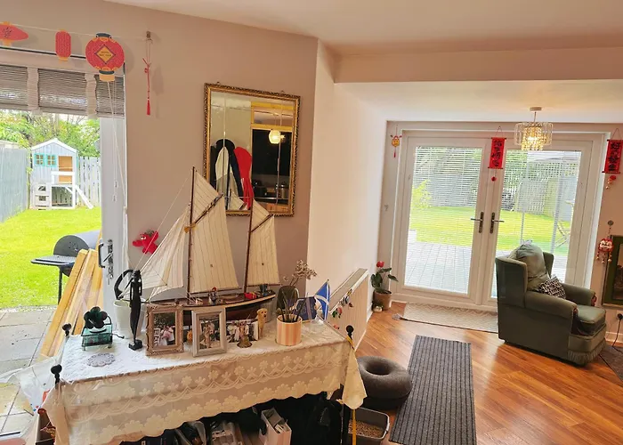 23 Lochburn Gardens - Carz 民宿 *