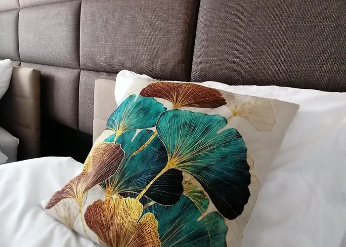 Entire Spacious 3-bed Family Home, Centre, Free Parking, Garden グラスゴー