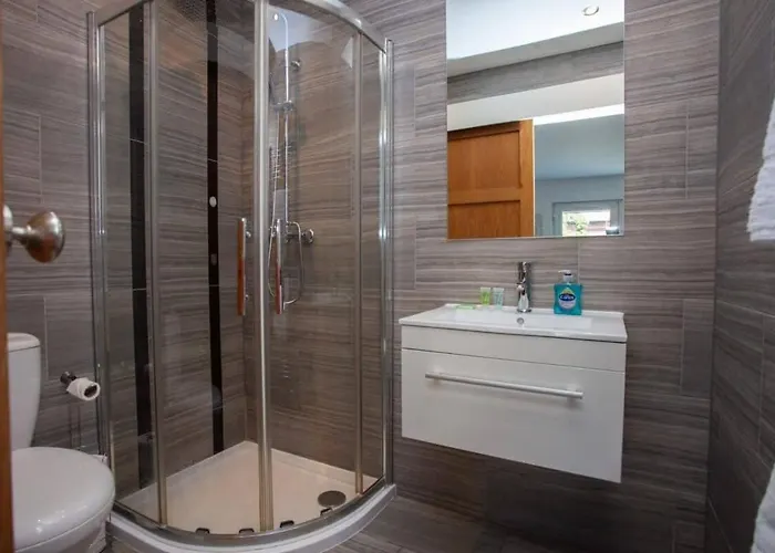 Lejlighed Southside Flat With Private Garden! *