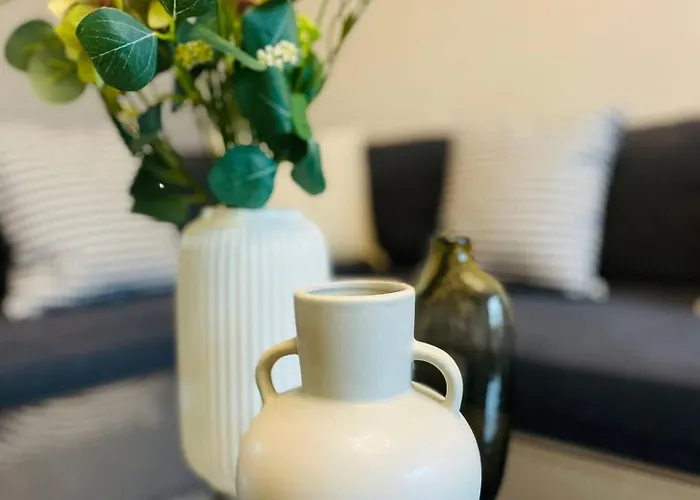 בית נופש Elegant 3br House In