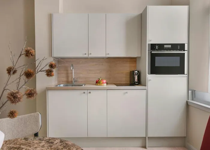 Апарт-отель Vcity Suites At The Teacher