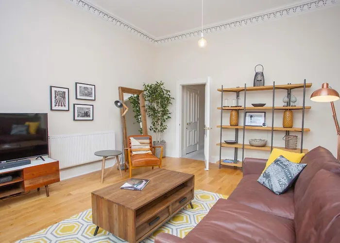Spacious Period In Appartamento Glasgow