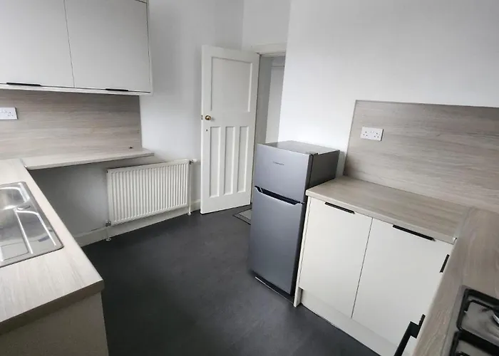 Semesterbostad Charming 3-bed Oasis-free Parking