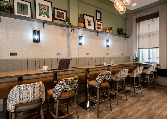 Fraser Apart-hotel 4*