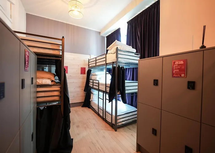 Revolver 4* غلاسغو