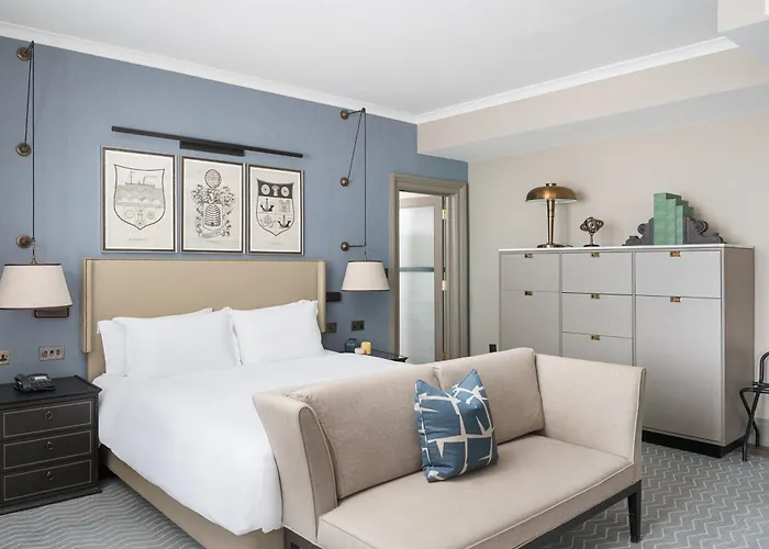 Voco Grand By Ihg 4*