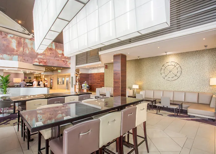 Crowne Plaza By Ihg 4*