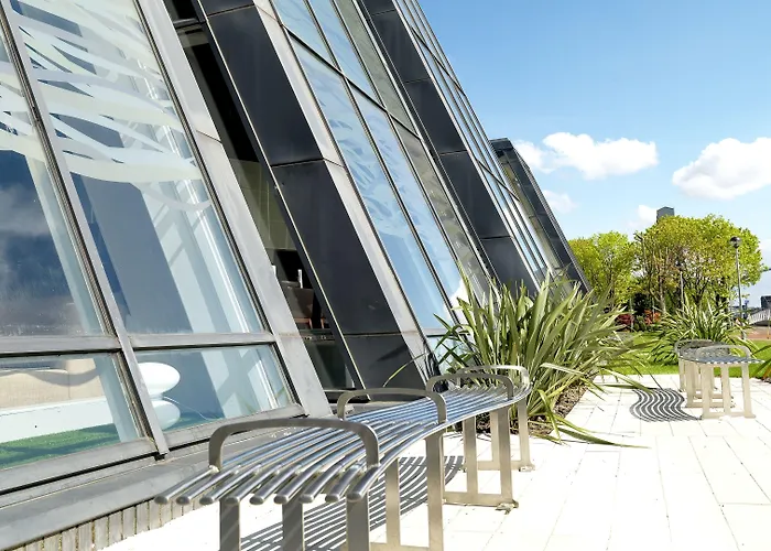 Crowne Plaza By Ihg Hotell 4*