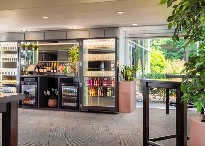 Crowne Plaza By Ihg Hotel