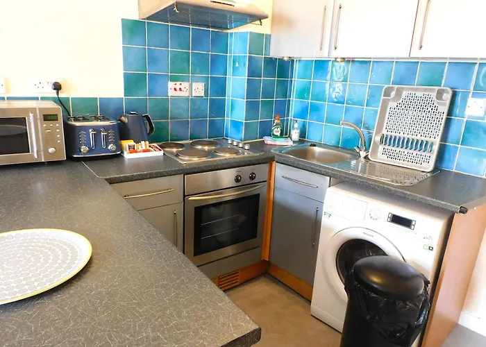 Fabulous Location, One Bedroom West End Flat, Just Off Byres Rd, Close To Sec & Hydro