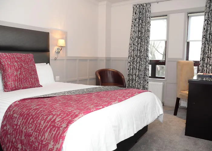 Glynhill & Near Airport Glasgow