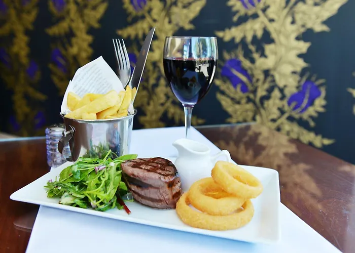 Hotel Glynhill & Near Airport