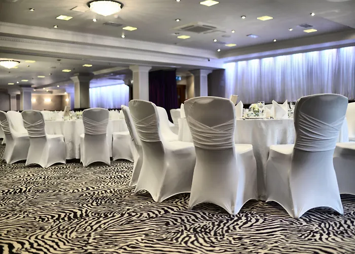 Glynhill & Near Airport Hotel Glasgow