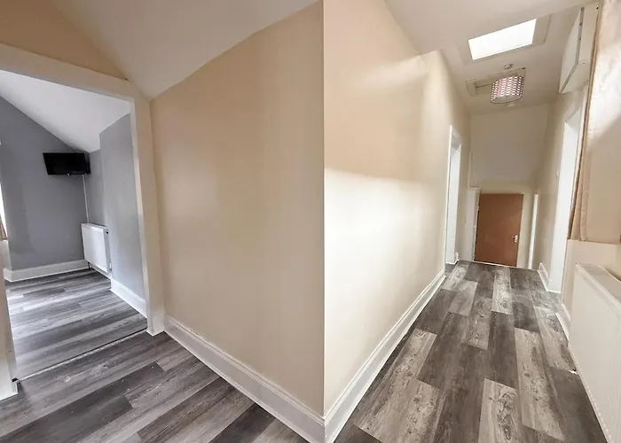 Newly Refurbished Appartement *