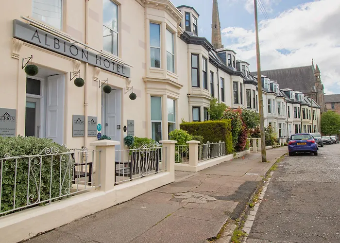 Albion 3* Glasgow
