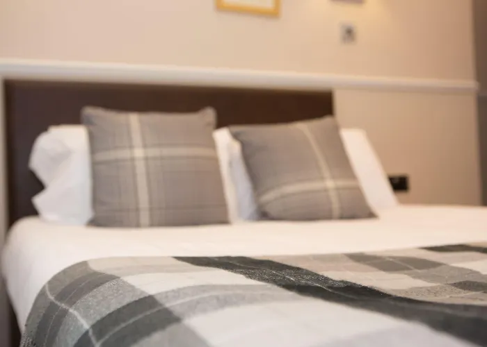 Kelvingrove - Sauchiehall St