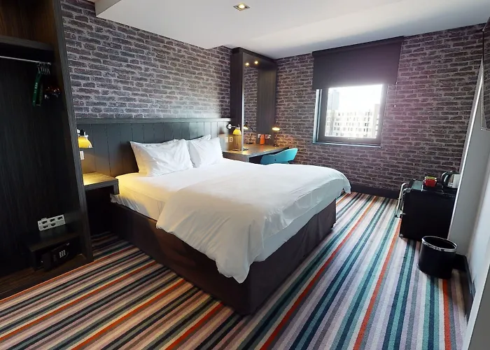 Hotel Village Glasgow