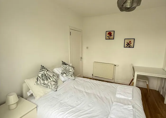 Knightswood Nyaraló *