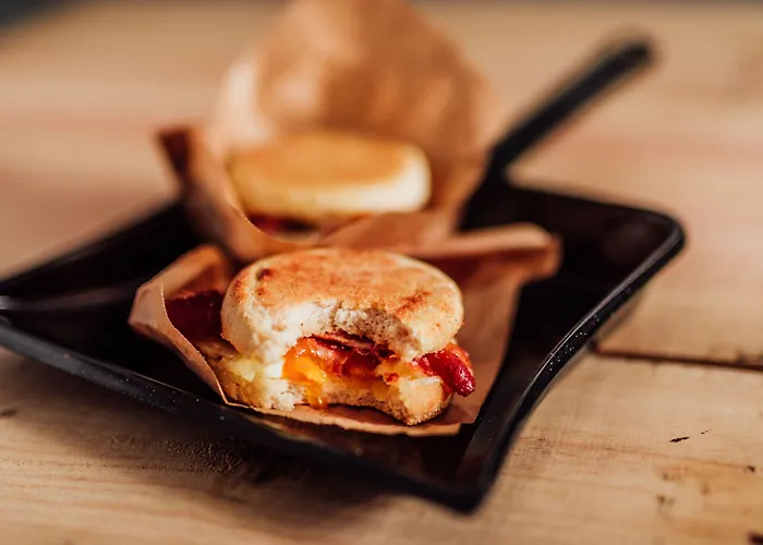 Radisson Red Hotel, 4*