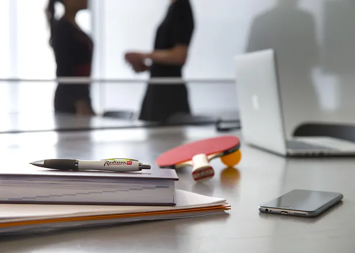 Radisson Red Hotel, 4* Glasgow