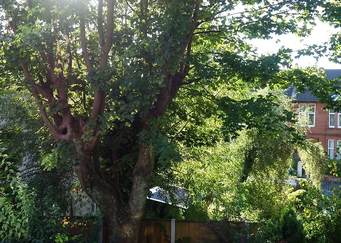 Claremont House Szálloda 3*