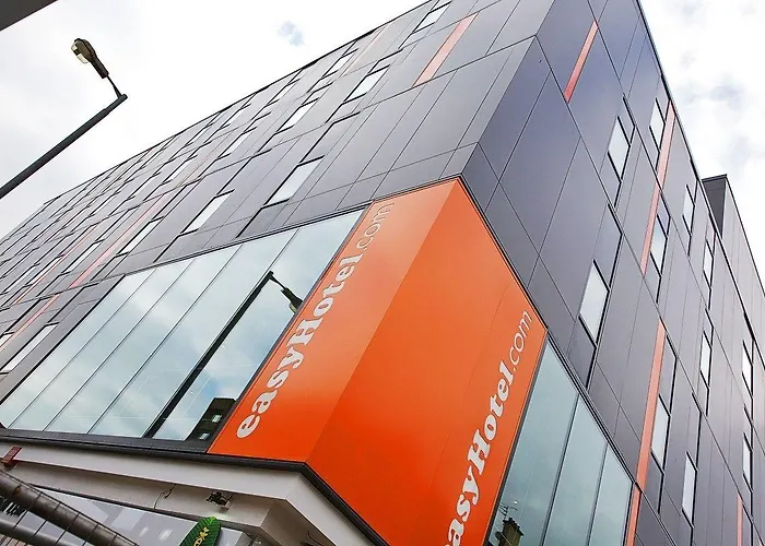 Отель Easyhotel Глазго