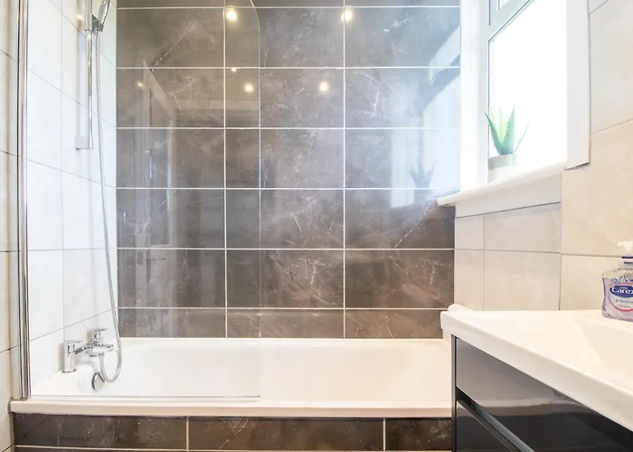 Bella House - 3 Bed House In *