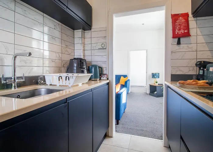 Apartament Bella House - 3 Bed House In *