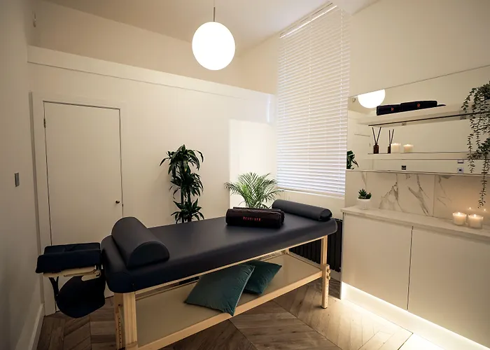 Revolver فندق غلاسغو