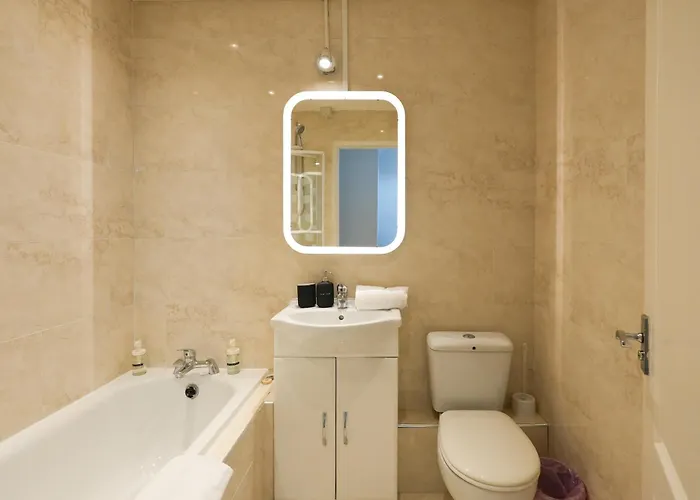 Apartment Modern 2 Bedroom Platinum Pad *