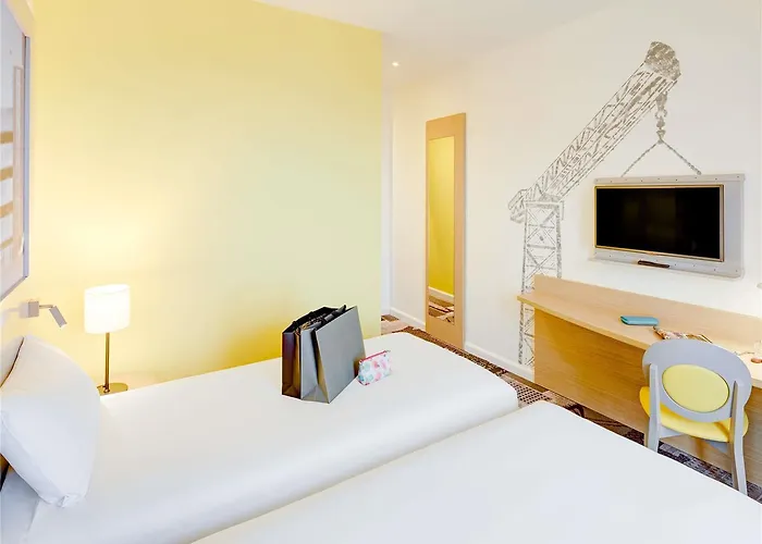 Отель Ibis Styles Centre George Square 3*