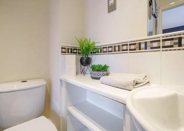 アパート 5 Bed Finnieston Skyhigh Duplex With Parking *