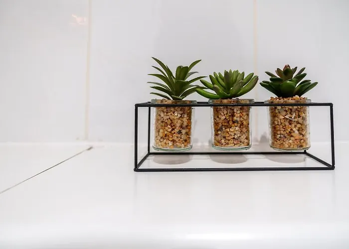 アパート 5 Bed Finnieston Skyhigh Duplex With Parking *