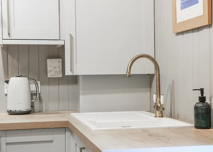 The Coach House - Holmwood