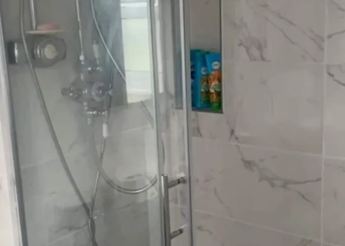 4 Bed Detached Perfect For Families & Groups Glasgow