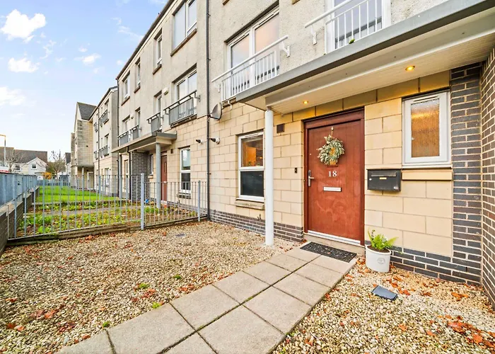 Дом отдыха Urban Elegance - Spacious 5-bed In *