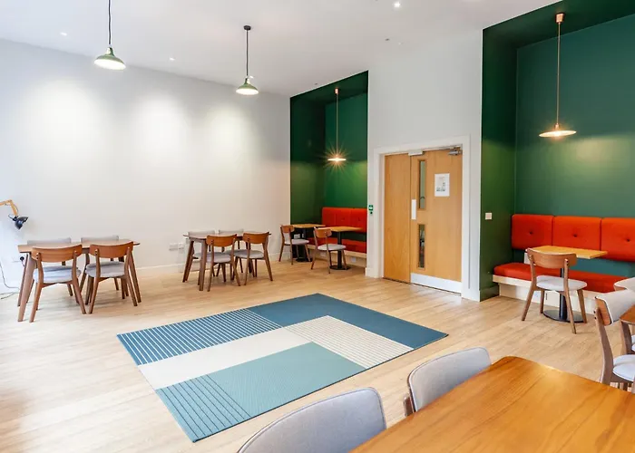 Collegelands In Apartment Glasgow