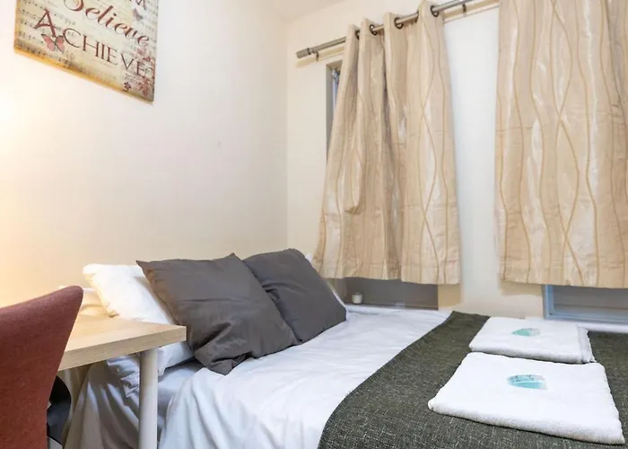 53 Dorset Street G3 7ag Глазго