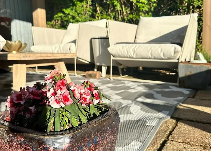 Peaceful And Stylish Garden Flat Close To Transport And Centre Апартаменты Глазго