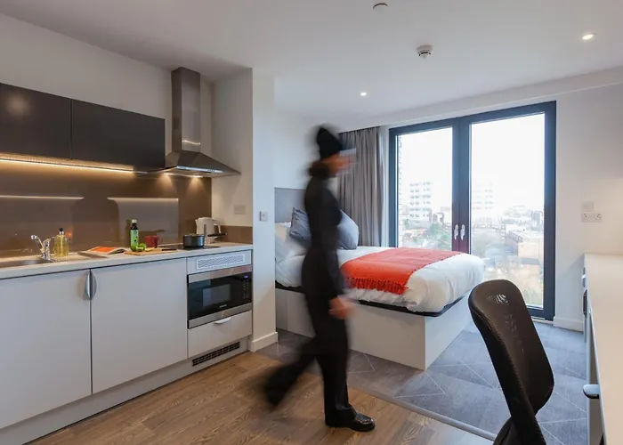 For Students Only Stylish In * グラスゴー