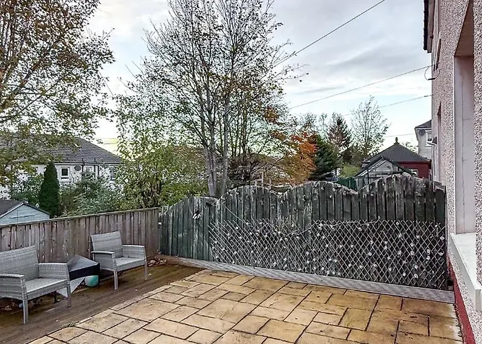 Quite And New House, Commore Drive