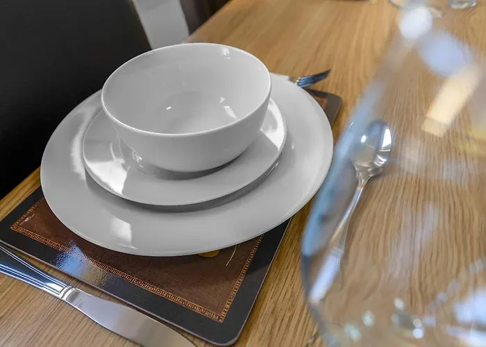 Executive 3 Bedroom - Corporate And Contractor *